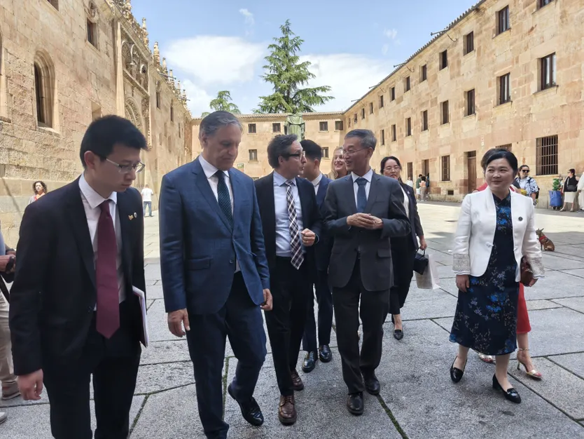 Inauguración Instituto Confucio en Salamanca. S24H.