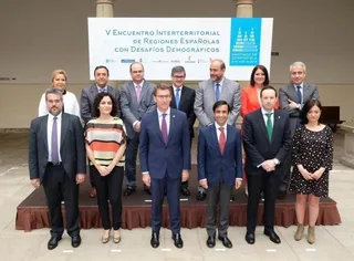 Rosa Valdeón defiende la necesidad de amplios consensos en política de población