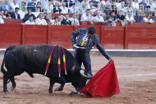 Morante de la Puebla toreando al natural en La Glorieta en la feria de 2026 a un astado de García Jiménez | 
