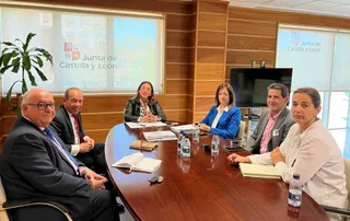 Reunión de la Junta con responsables de CyLOG