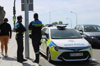 Policía Local en el paseo de la Transición | Foto de archivo