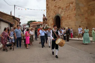 GALERÍA | Procesión de San Juan Bautista en La Velles