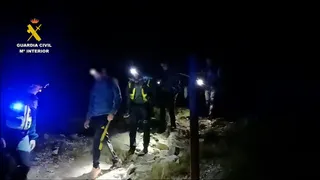 La Guardia Civil rescata a un padre y su hijo perdidos en la sierra de Candelario. Foto Guardia Civil (2)