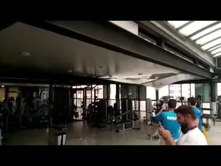 El techo de un gimnasio cede por la lluvia en Salamanca