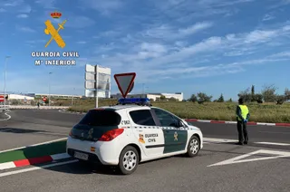 Dispositivo de control en carreteras por parte de la Guardia Civil. Foto de archivo