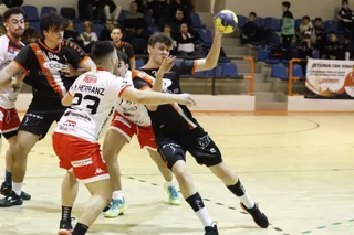 BM Salamanca - BM Nava