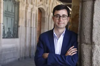José Luis Mateos en los soportales de la Plaza Mayor | Foto: Andrea M.