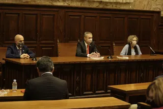 Tradicional encuentro del rector con los medios para hacer balance del año.