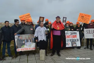 Manifestación por la residencia de puente ladrillo (7)
