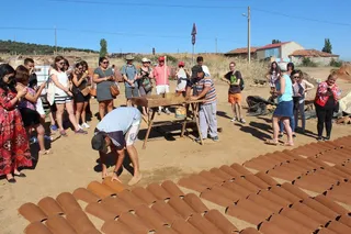 Profesores y alumnos norteamericanos descubren la romería del Cristo de Hornillos