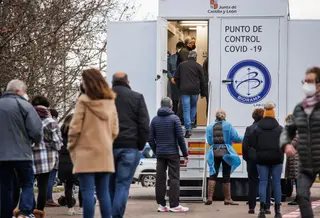 Campaña de test de antígenos para diagnóstico de la Covid 19 en una unidad móvil contratada por la Consejería de Sanidad, en Ciudad Rodrigo | Jose Vicente (ICAL)