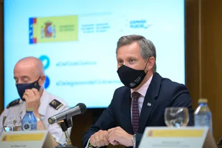 El jefe superior de Policía de Galicia, José Luis Balseiro; y el delegado del Gobierno en Galicia, José Miñones, ofrecen una rueda de prensa sobre el crimen de Samuel. EP