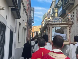 Alba de Tormes vuelve a vivir su Viernes Santo más especial con el Santo Entierro y sus trece pasos | Ayuntamiento de Alba de Tormes