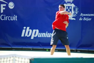 El XV Torneo de tenis 'Ciudad de Béjar' alcanza la ronda de cuartos de final