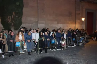 Ambiente en la Procesión de la Hermandad de Jesús Flagelado y Nuestra Señora de las Lágrimas