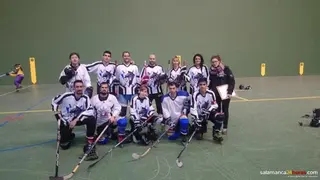 Doble victoria del conjunto de hockey patines salmantino