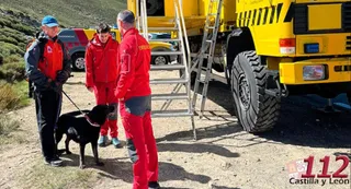 El Grupo de Rescate y Salvamento y la Unidad de Apoyo Logístico busca al montañero desaparecido en la Sierra de Béjar | FOTO 112 CYL