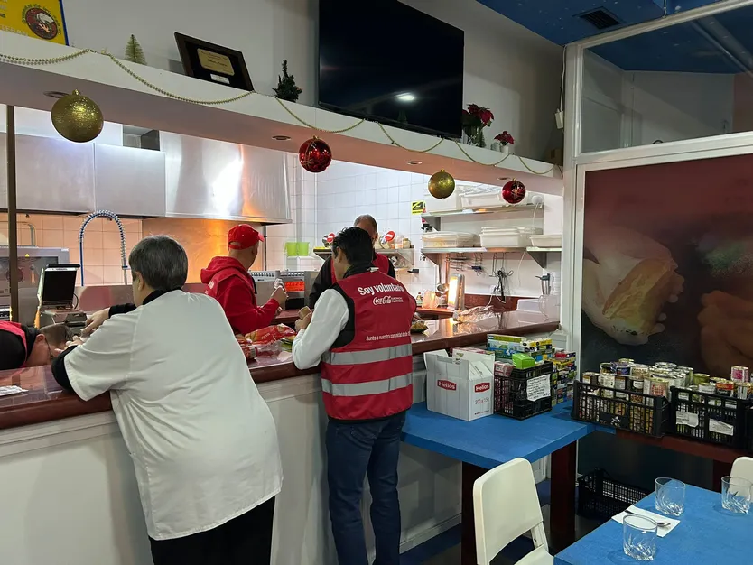 Coca-Cola se une al Comedor de los Pobres para repartir más de 250 comidas en Salamanca