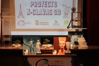 El alcalde de Salamanca, Carlos García Carbayo, participa en la presentación del proyecto ‘X-clavas en 3D’