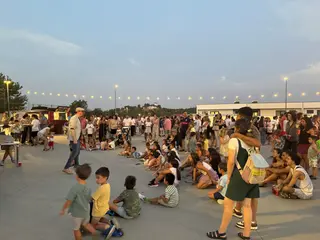 Feria Food Trucks en Aldeatejada en la plaza Mayalde | Belén Hurtado