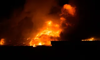 Herido un varón en el incendio de una nave en Ciudad Rodrigo | José Vicente (ICAL)