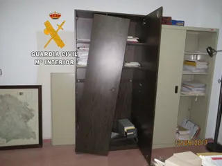 Detenidos en Alba de Tormes dos varones y una mujer por varios robos con fuerza en ayuntamientos de la provincia