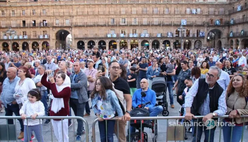 La Salamanca Band y Cornetas del Regimiento de The RIFLES