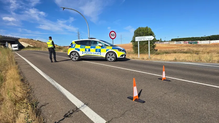 Policía Local corta la carretera a Matilla
