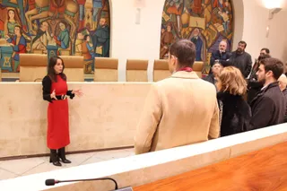 Carmen Seguín, recibe a los asistentes al encuentro de Juntas de Cofradías y Hermandades de Castilla y León