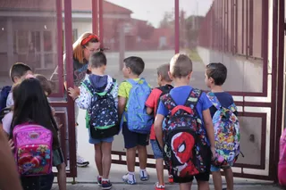 Niños en la vuelta al colegio en su primer día de clases Foto Agencia ICAL (1)
