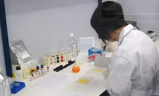 El personal investigador en formación de la USAL, molesto con su situación laboral