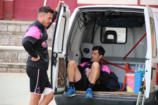 Ramiro Mayor y Nespral, minutos antes del entrenamiento de este miércoles en Las Pistas | FOTO SALAMANCA24HORAS.COM