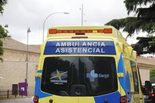 Accidente de tráfico entre dos vehículos en Calzada de Don Diego