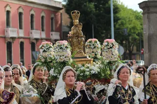 XXXV Ofrenda Floral en Honor de Santa María de la Vega | Belén Hurtado