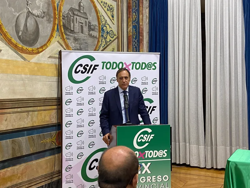 Carlos García Carbayo, alcalde de Salamanca, en el IX Congreso Provincial de CSIF
