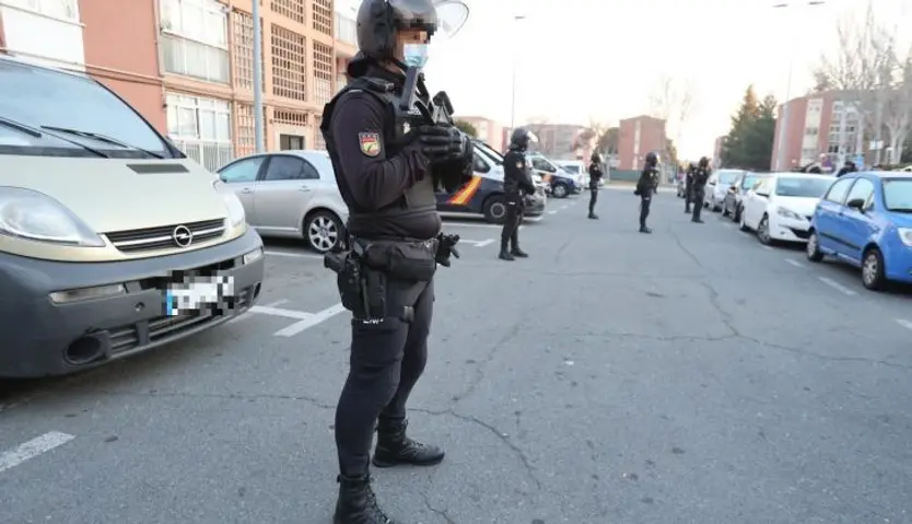 Policía Nacional calle Maestro Serrano 1