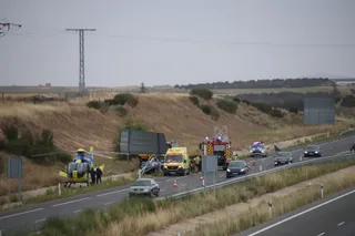 GALERÍA | Aparatoso accidente en la A-50, a la altura de Peñaranda de Bracamonte