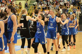 Perfumerías Avenida – Estudiantes