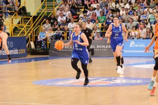 Perfumerías Avenida - Valencia Basket