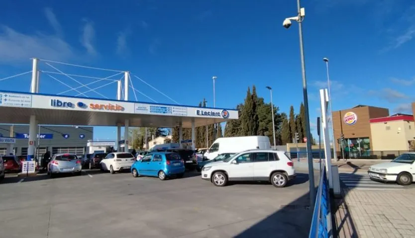 Gasolinera salmantina en el primer día de bonificación de 20 cts/l, el pasado viernes