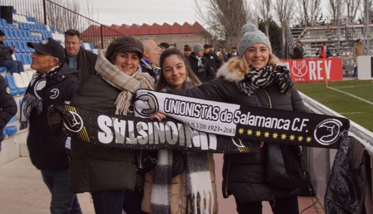 Ambiente en la prórroga del partido Unionistas - Villarreal