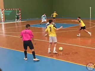Primeros líderes de la competición en Asafusa