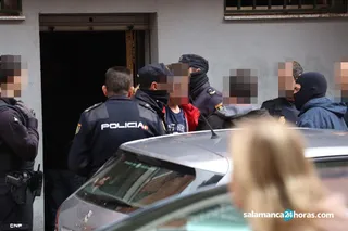 Detención de un joven 1