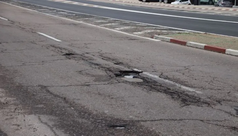 Desperfectos en el polígono de Los Villares