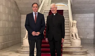 Robert Andrew Willis y Carlos García Carbayo
