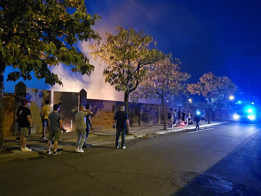Incendio en un solar de Peñaranda