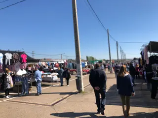 Calles del rastro el domingo 18 de abril de 2021