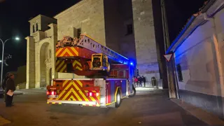 Bomberos en Villares