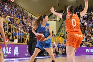 Perfumerías Avenida - Valencia Basket