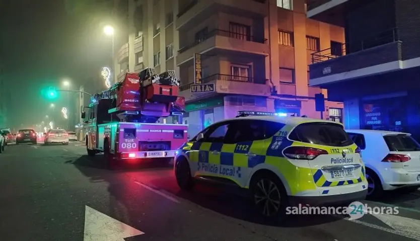 Intervención policial y de bomberos en Avenida Italia